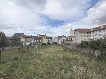 vente terrain à bâtir 911 m²