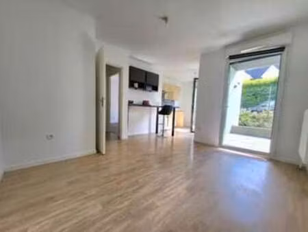location appartement 2 pièces à nantes (44000) : à louer 2 pièces / 42m² nantes