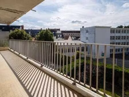 location appartement 4 pièces à nantes (44000) : à louer 4 pièces / 91m² nantes
