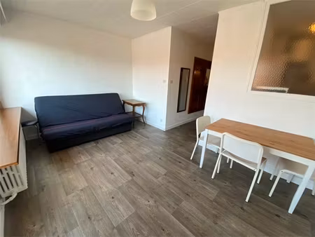 joli f1 de 25 m² meublé avec balcon - colmar saint joseph