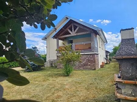 fougerolles-saint-valbert - maison individuelle f4 de 100 m² avec dépendance et terrain de