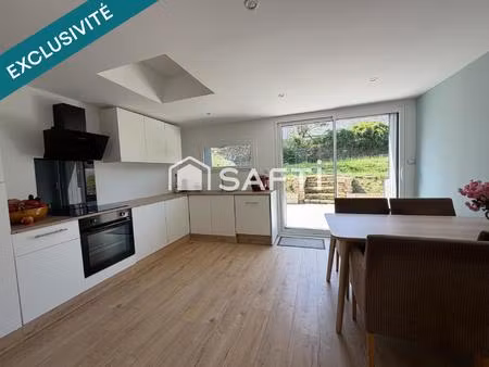 maison familliale de 120 m2  4 chambres  en centre bourg a saint allouestre