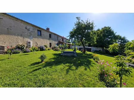 maison saint germain laval 7 pièces 208m²