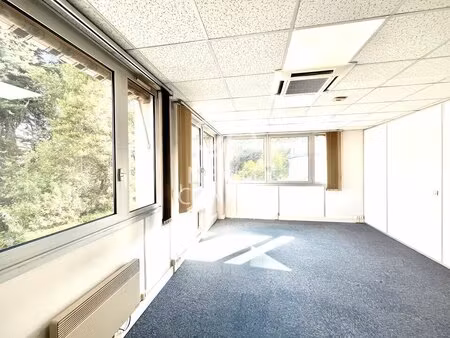 location bureaux 105 m²