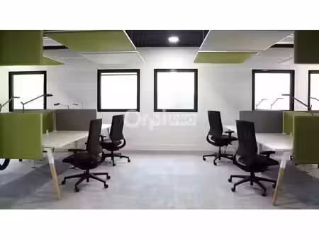 location bureaux jurançon 64110 702m²