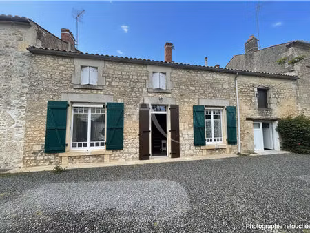 maison de ville à fontenay le comte