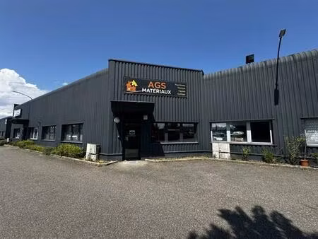 location local d'activités sausheim 290 m²