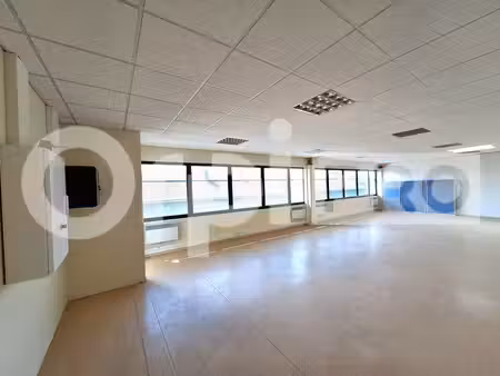 vente bureaux soissons 02200 102m²