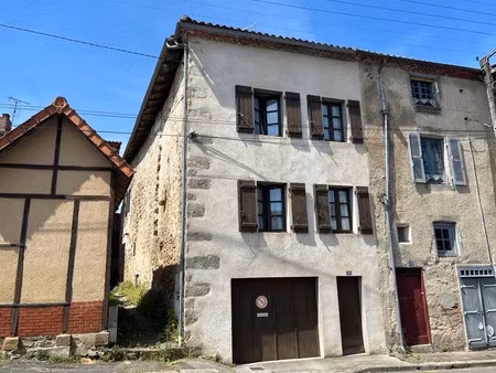 vente maison 4 pièces 94 m² à confolens (16500)  70 876 €