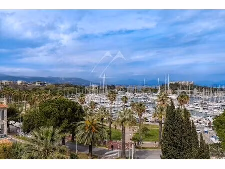 superbe appartement rénové – centre-ville d’antibes  secteur vauban – vue dégagée sur le..