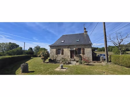 maison en pierre sur les hauteurs du douste.
