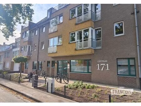 commercieel te huur in sint-kruis