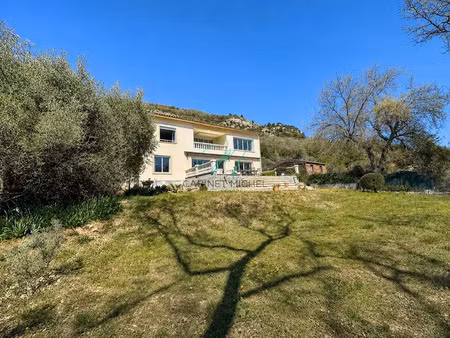 vente maison 5 pièces 161 m² le bar-sur-loup (06620)