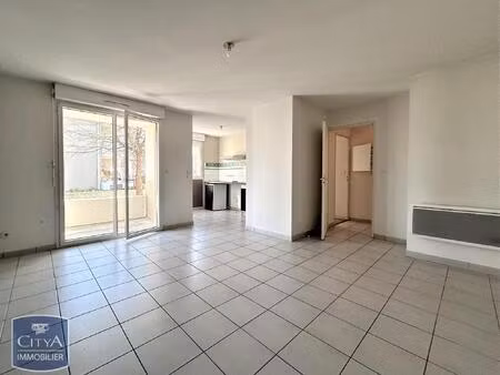 location appartement 2 pièces 48m² caussade 82300