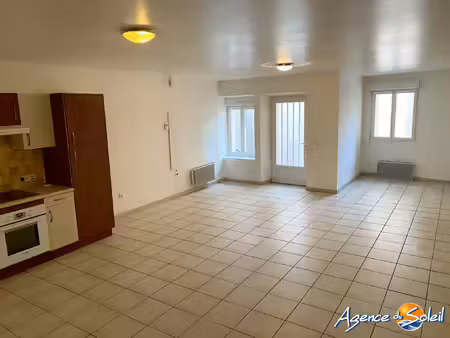 location appartement 3 pièces 87m² ferrals les corbieres 11200