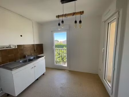 location appartement 1 pièce 37m² lattes 34970