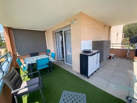 bel appartement 3 pièces avec terrasse à bormes-les-mimosas