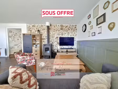 a vendre en exclusivité à saint paul en pareds  maison de 90 m2 avec 3 chambres sur une pa