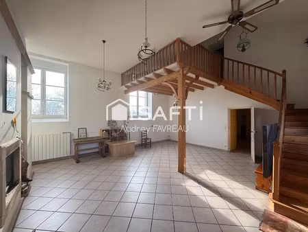 vente maison 6 pièces 185 m² à vouhe (79310)  130 000 €