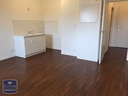 appartement à louer 1 pièce 28.43 m² - la rochelle (17) - 509€