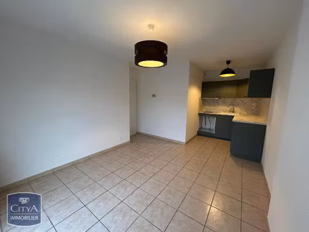 appartement à louer 2 pièces 31.2 m² - chambéry (73) - 630€