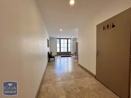 local professionnel à louer 27 m² - villefranche-sur-saône (69) - 696€