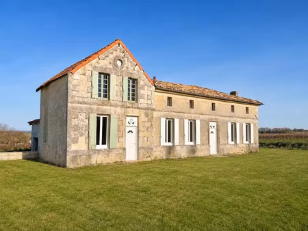 vente maison 7 pièces 213 m² à mirambeau (17150)  185 000 €