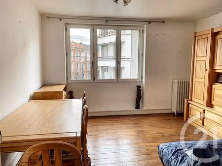 location appartement 4 pièces 72m² clermont ferrand 63000