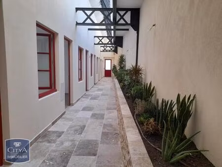 location local professionnel 27m² villefranche sur saone 69400