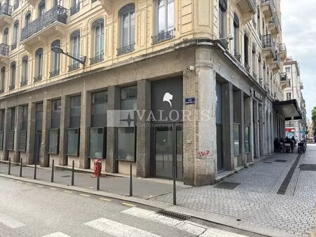 location bureaux 278 m²