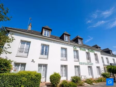 immeuble de 1 040 m² à meslay-du-maine