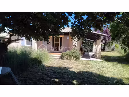maison de 72 48 m² à saint-etienne-les-orgues