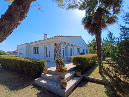 maison de charme à barzan plage