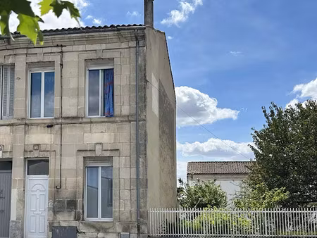 vente maison 5 pièces 100 m² à saint-jean-d'angély (17400)  153 000 €