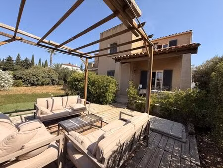 maison de luxe de 3 chambres en vente à hyères  provence-alpes-côte d'azur