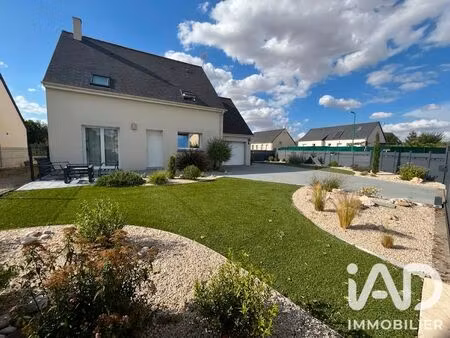 maison de village à saunay (37110)