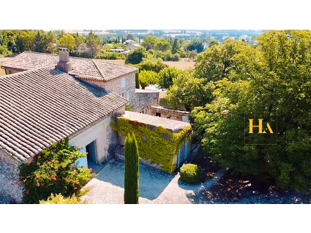 propriété d'exception avec terrain constructible au coeur de marsanne