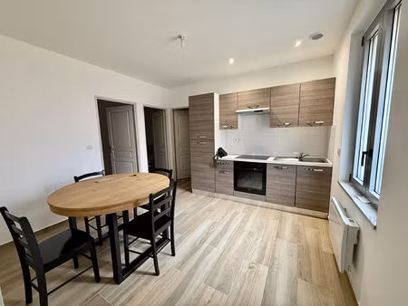 location appartement 3 pièces 37m²