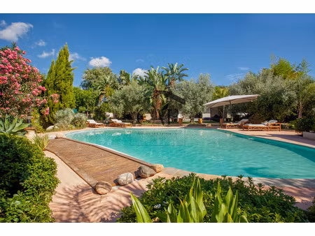 propriété d'exception avec piscine  t3 indépendant et vaste terrain arboré à venzolasca