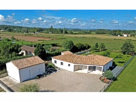 maison contemporaine de 145 m² — 3 chambres  dépendance et parc paysagé