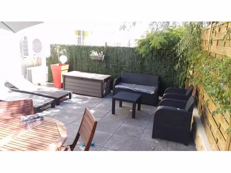villa t4 mitoyenne en r+1 de 103m2 avec exterieurs
