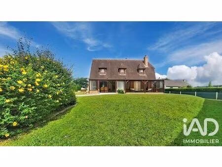 maison à arelaune-en-seine (76940)