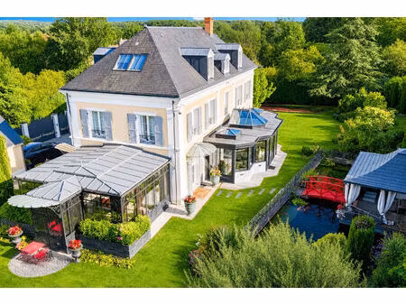 vente demeure de prestige 10 pièces  365.79m²  magny