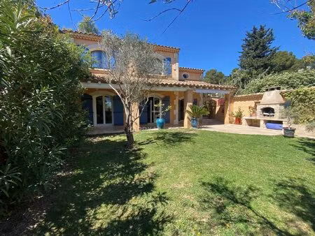 bastide provençale alpilles sud