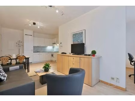 appartement à louer à avenue de la renaissance bruxelles (vbe42732)