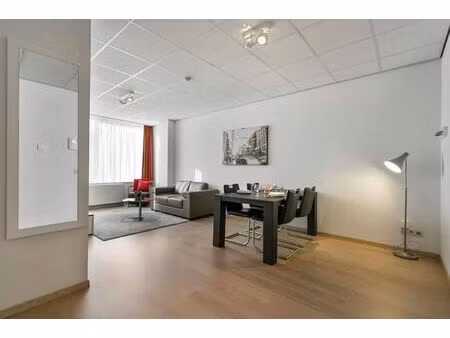 appartement à louer à rue du marché saint-josse-ten-noode (vbe42733)