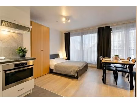 appartement à louer à avenue de la renaissance bruxelles (vbe42750)