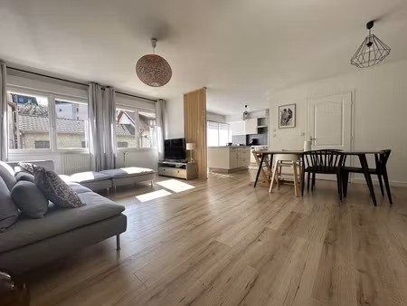 vente appartement 5 pièces 104m2 grenoble 38100 - 239000 € - surface privée