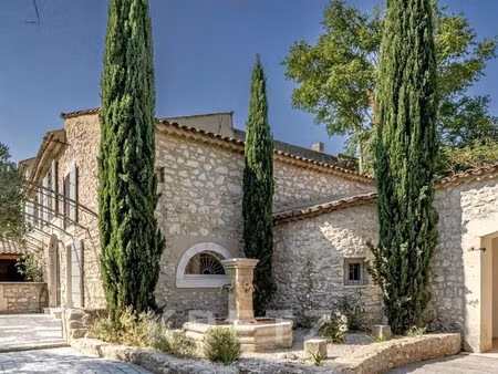 exclusivité proche saint-remy-de-provence mas du xviiie sièc