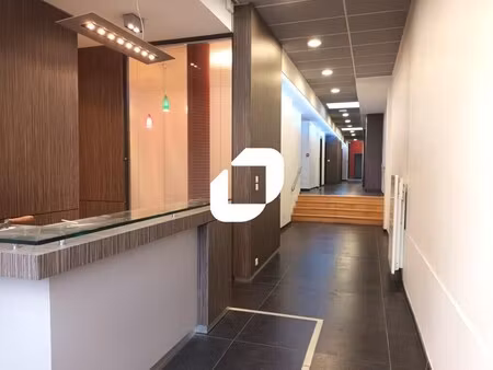 location bureaux 310 m²